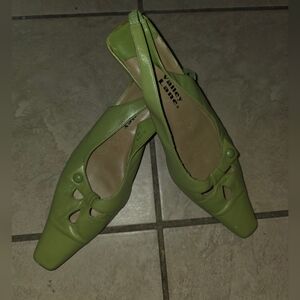 Vaneli Lime Green Leather Heels